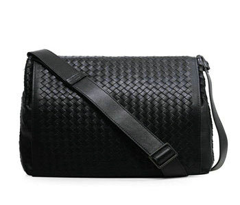Bottega Veneta intrecciato flap messenger bag 16030 black